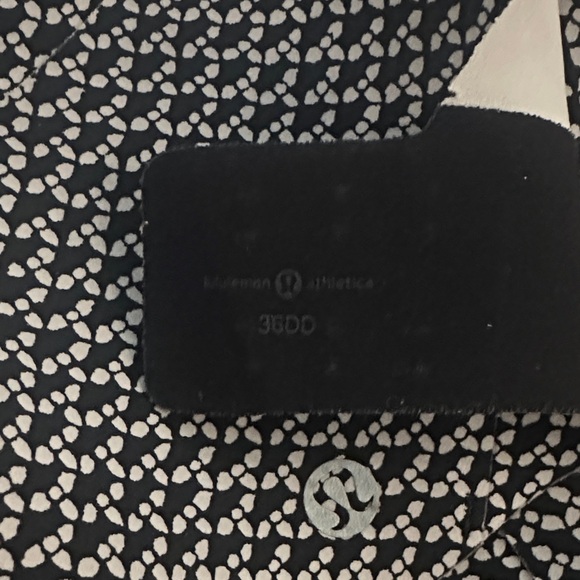 Lululemon Enlite sports bra 36DD - Picture 3 of 4